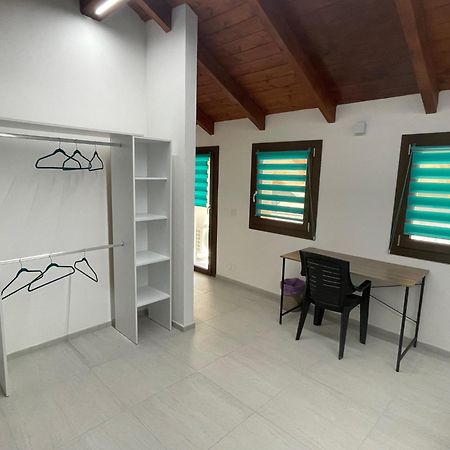 Court Inn Galliate Екстер'єр фото