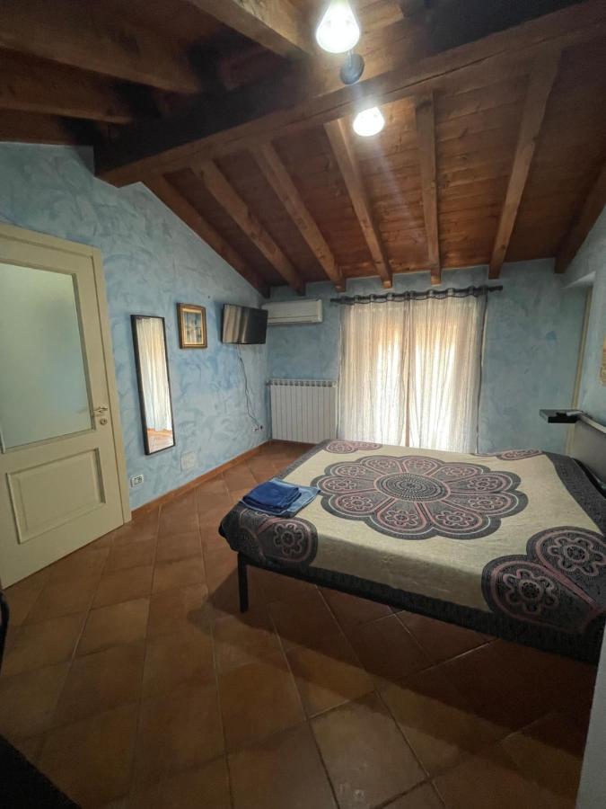 Court Inn Galliate Екстер'єр фото