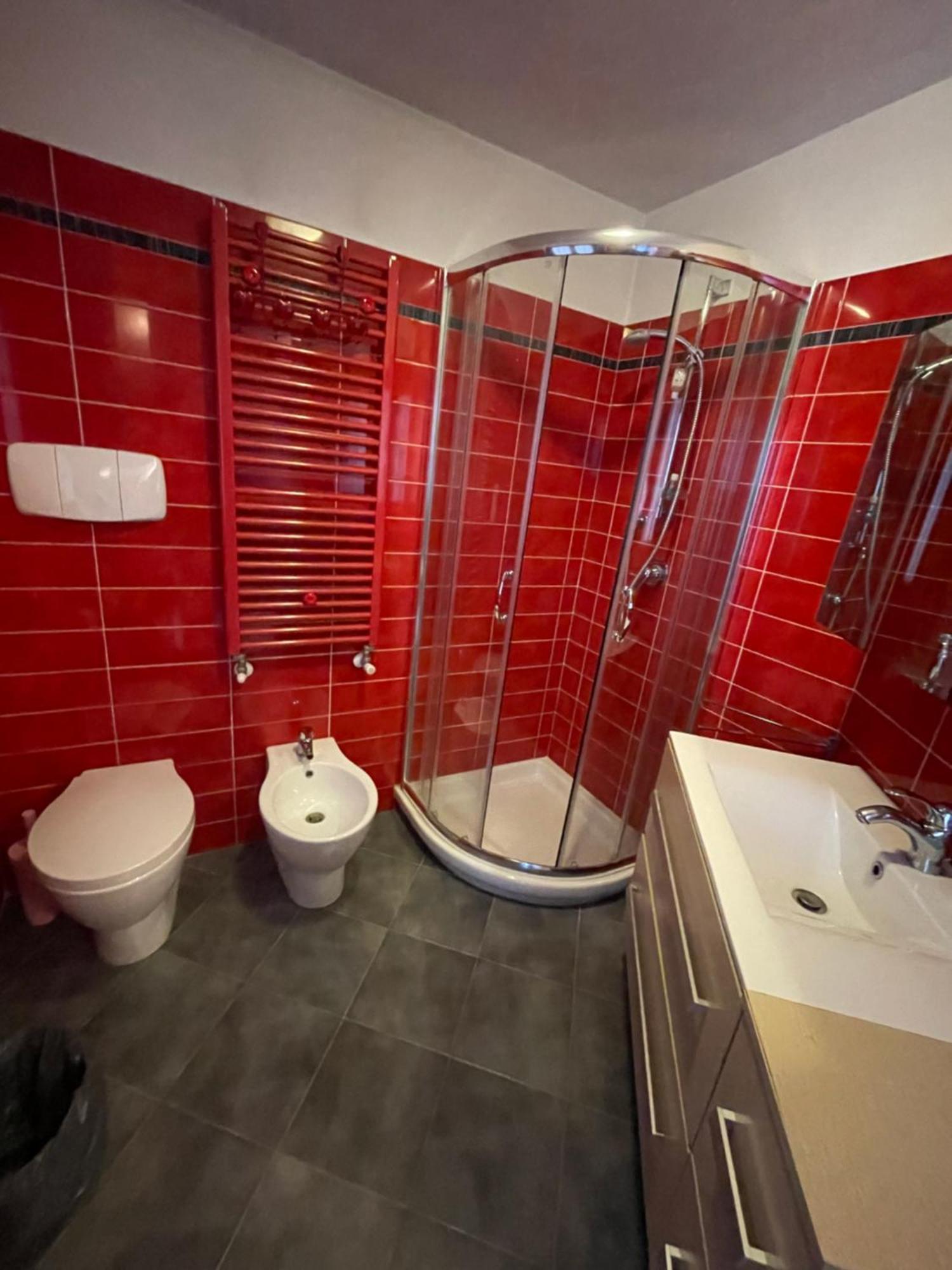 Court Inn Galliate Екстер'єр фото